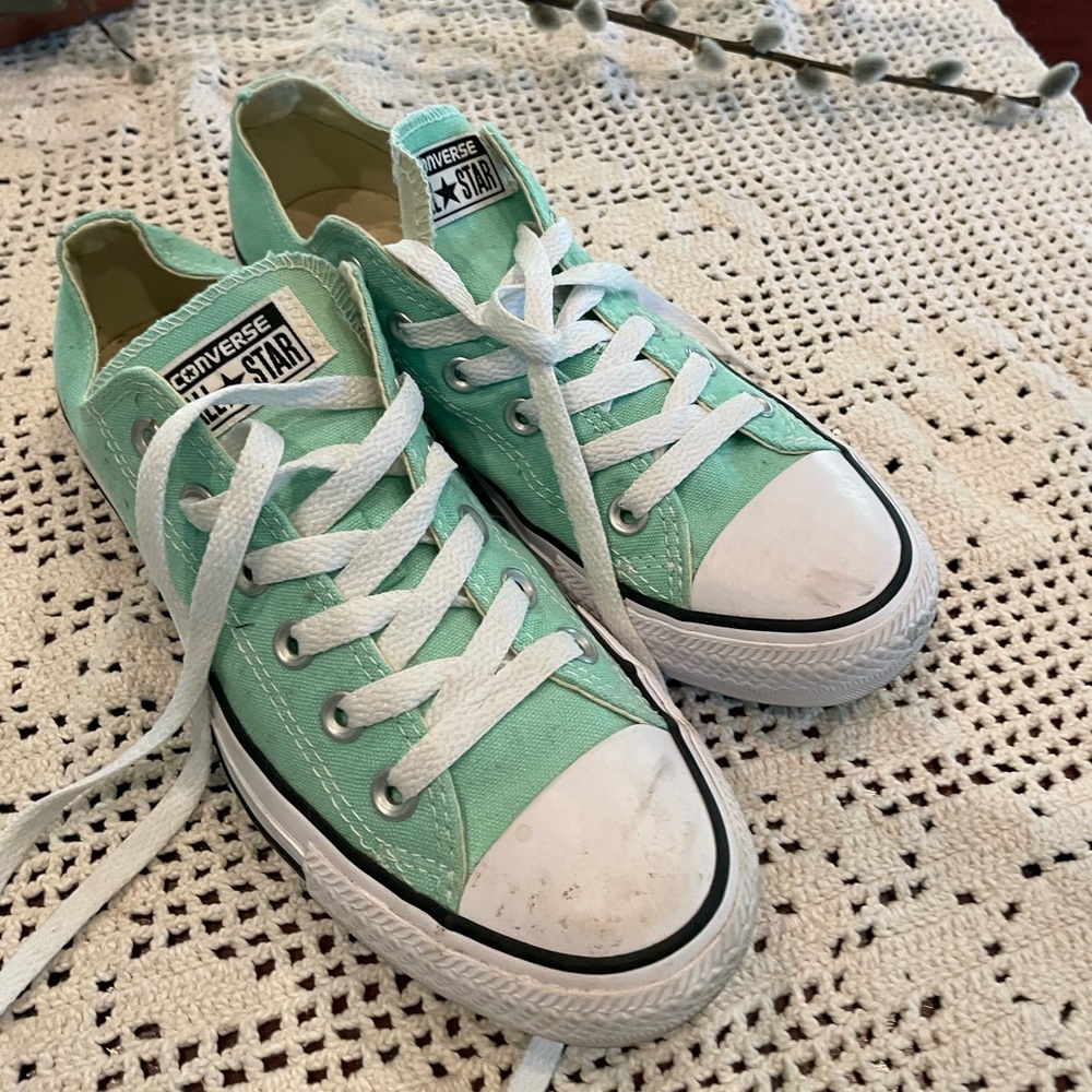 Classic converse in mint green